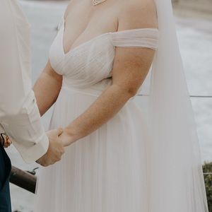 Waters Wedding Dress, 12 & Veil